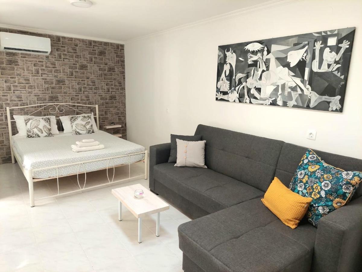 S For Studio - Detached, Close To City Center La Canée Extérieur photo